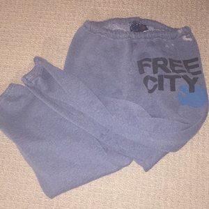 Free city sweatpants